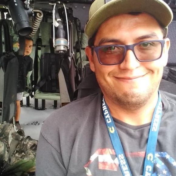 Meet your Posher, Jovan - Picture 8 of 8